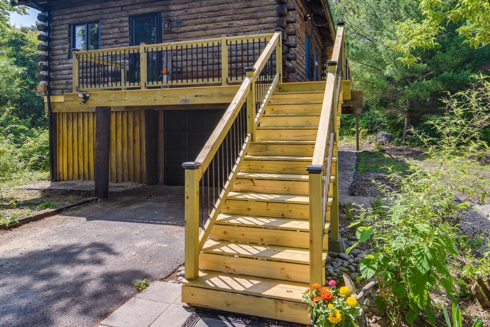 Fairhaven Harbor-Front Gem - Steps From The Water! Villa Luaran gambar